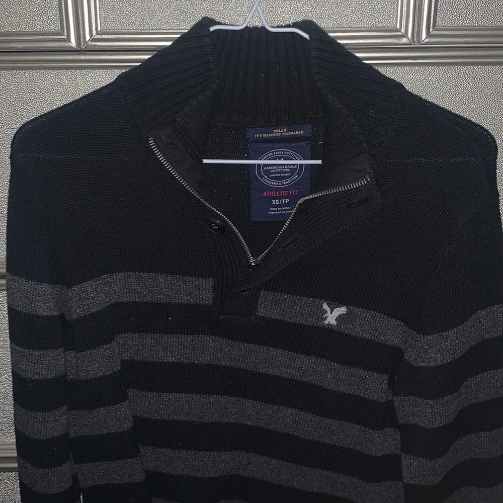 American eagle sweater